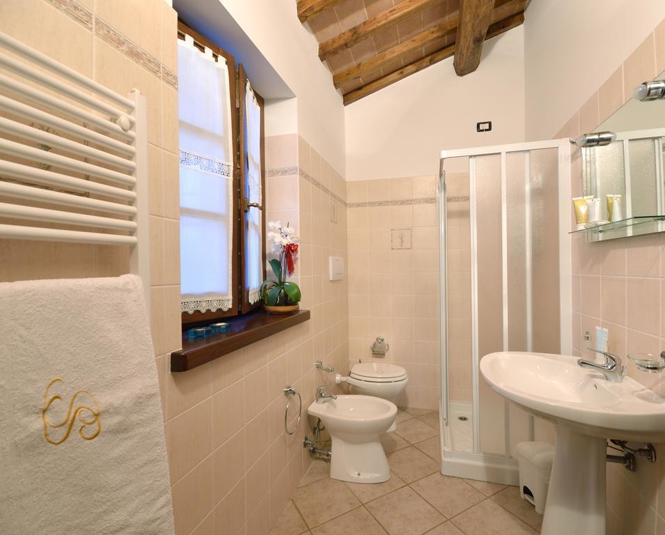 Agriturismo San Severo Passignano sul Trasimeno Bagian luar foto