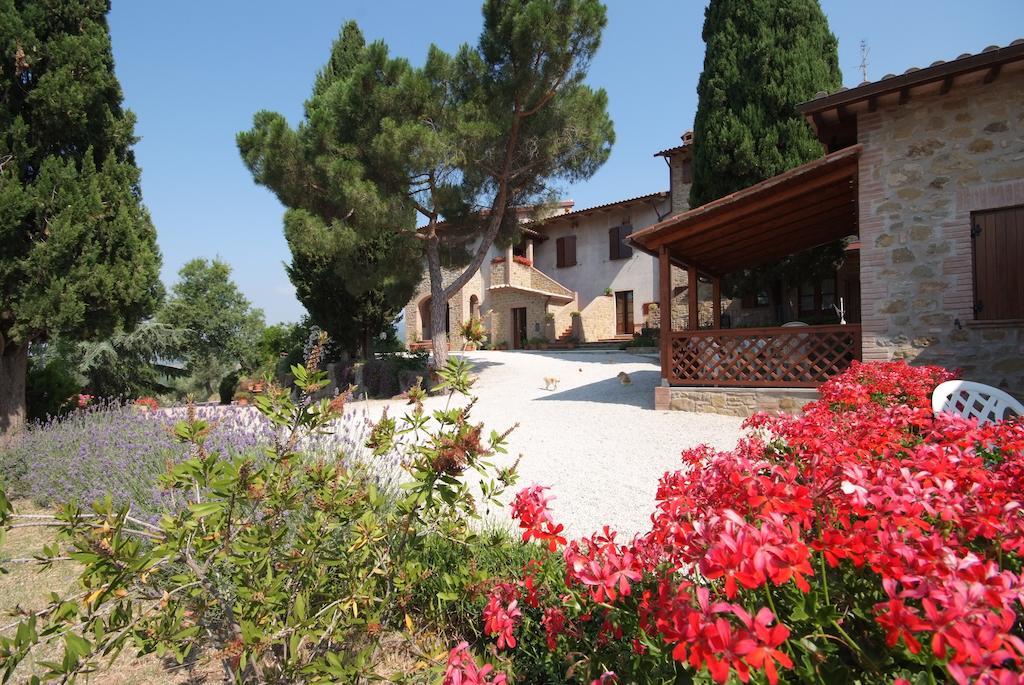 Agriturismo San Severo Passignano sul Trasimeno Bagian luar foto